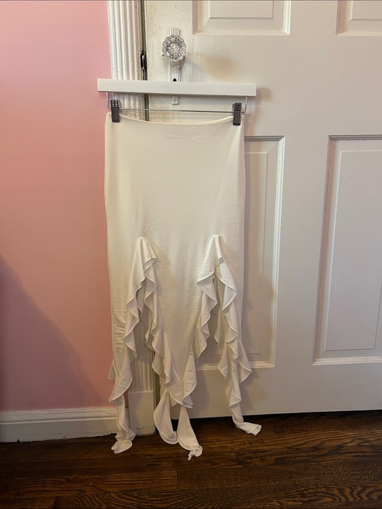 Princess Polly Dresses & Skirts - Princess Polly White Ruffle Maxi/Midi Skirt